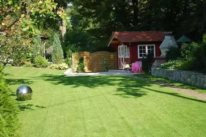 01_haus_elisabeth_krumpendorf_woerthersee_garten